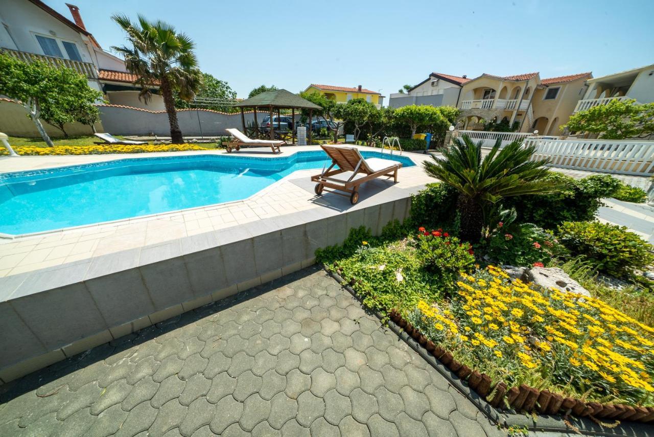 Villa Lulic Vir Εξωτερικό φωτογραφία