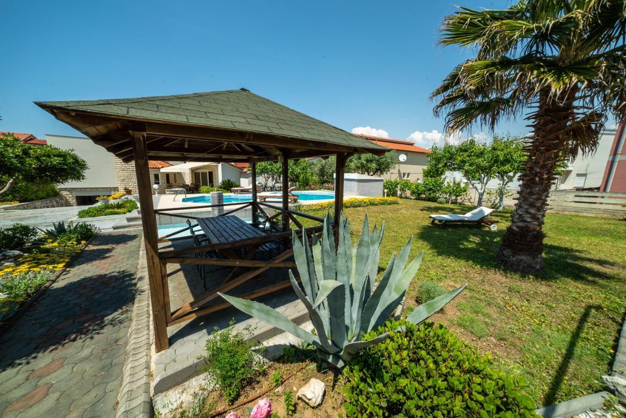 Villa Lulic Vir Εξωτερικό φωτογραφία