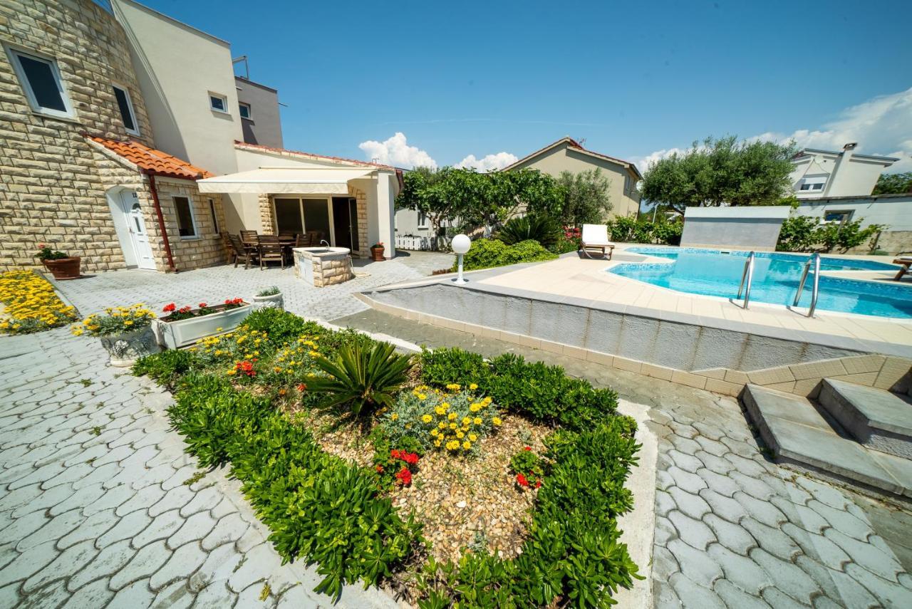 Villa Lulic Vir Εξωτερικό φωτογραφία